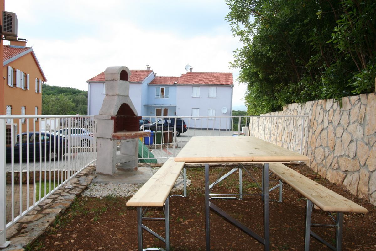 Apartmani Kvesić otok Krk Šilo